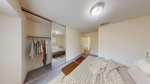 S Bed Fountain Circle 121