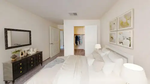 S Bed Fountain Circle 81