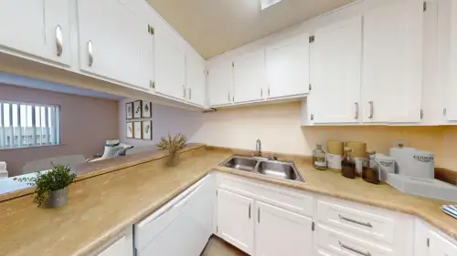 S Bed Fountain Circle 85