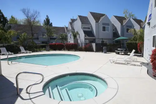 S Bed Fountain Circle 14