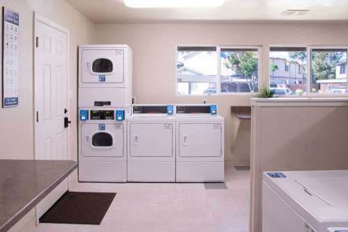 S Bed Almondwood Apartments 15