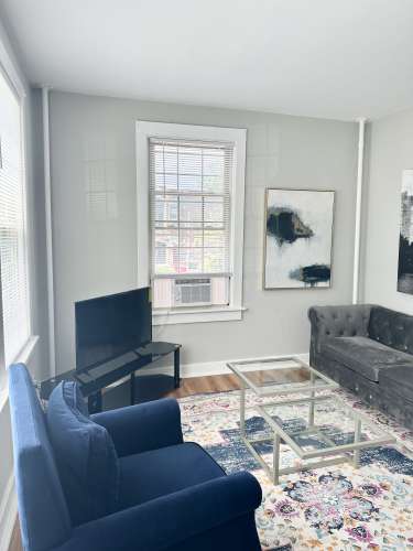 S Bed 1009 Madison Street 45