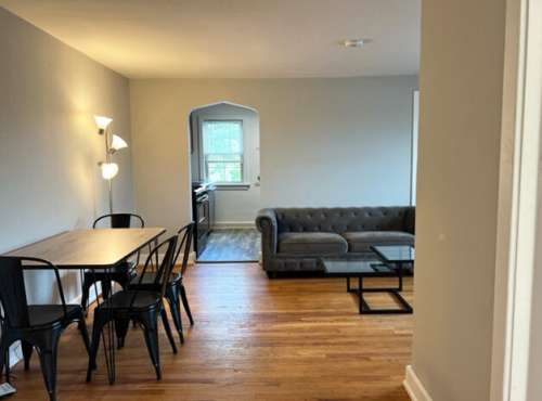 S Bed 1009 Madison Street 37