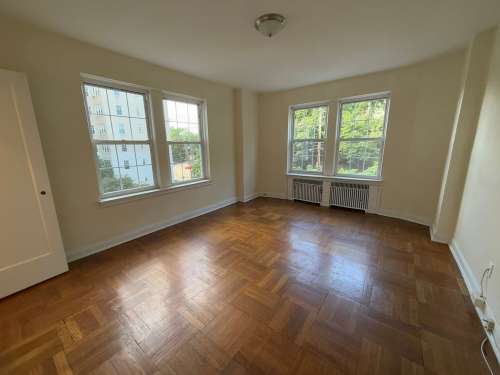 S Bed The Royal York Apartments 203