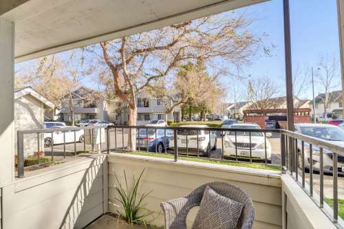 S Bed Aspen Village Apartments 17