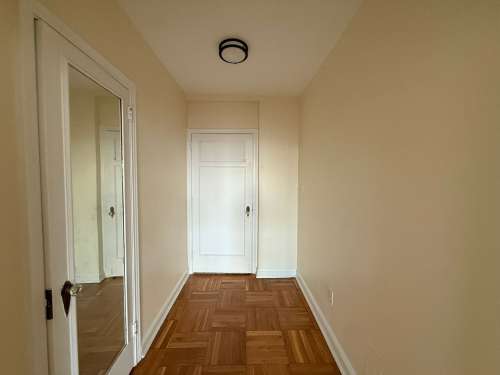 S Bed The Royal York Apartments 225