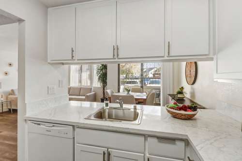 S Bed Aspen Village Apartments 16