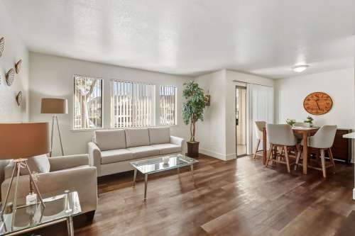 S Bed Aspen Village Apartments 32