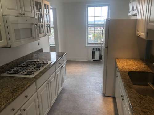 S Bed The Royal York Apartments 165