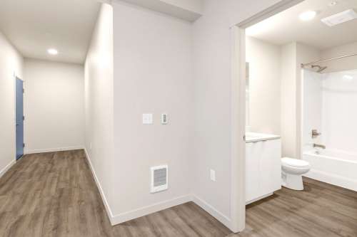 S Bed Luxurious Studios with Rooftop Deck and Secured Entry! 40