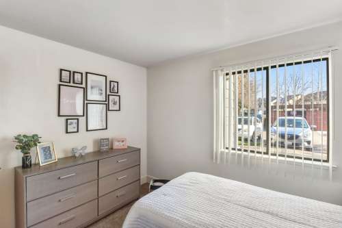 S Bed Aspen Village Apartments 30