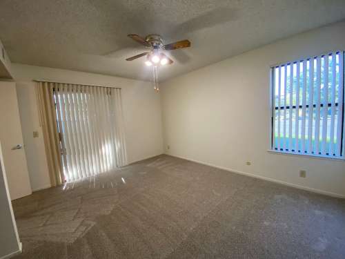 S Bed Eastlake Apartments 94