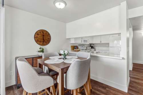 S Bed Aspen Village Apartments 23