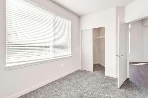 S Bed Luxurious Studios with Rooftop Deck and Secured Entry! 51