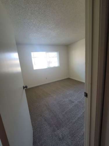 S Bed Stonegate Village Apartments & Townhomes 160