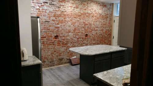 S Bed 4012 Spruce Street 1