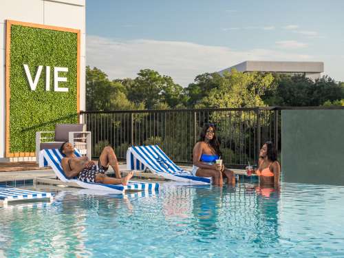 S Bed Vie Lofts at San Marcos 65