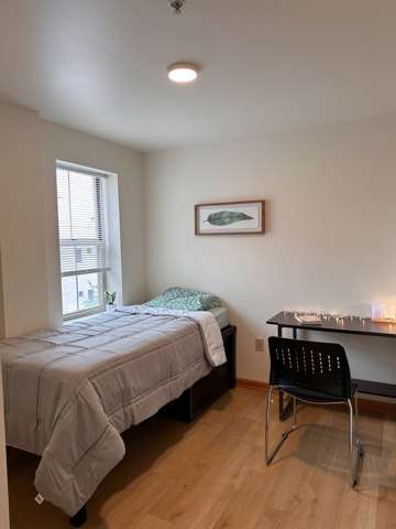 S Bed Varsity Campus Apartments 57