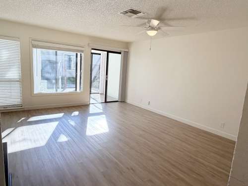 S Bed Le Tournesol Townhomes 5