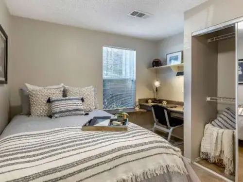 S Bed Campus Crossings at Ram's Pointe 2