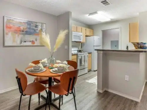 S Bed Campus Crossings at Ram's Pointe 5