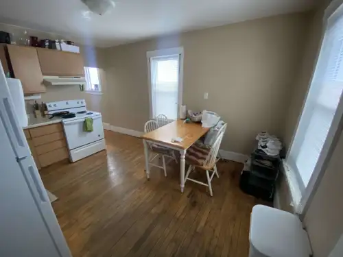 S Bed 616 1st Ave, Eau Claire, WI 54703, USA 4