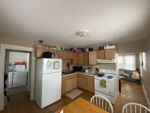 S Bed 616 1st Ave, Eau Claire, WI 54703, USA 5