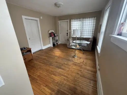 S Bed 616 1st Ave, Eau Claire, WI 54703, USA 7