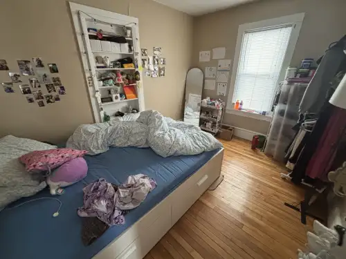 S Bed 616 1st Ave, Eau Claire, WI 54703, USA 10