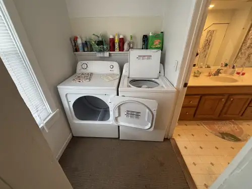 S Bed 616 1st Ave, Eau Claire, WI 54703, USA 12