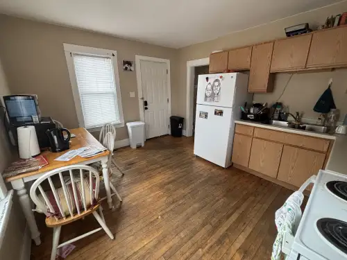 S Bed 616 1st Ave, Eau Claire, WI 54703, USA 14