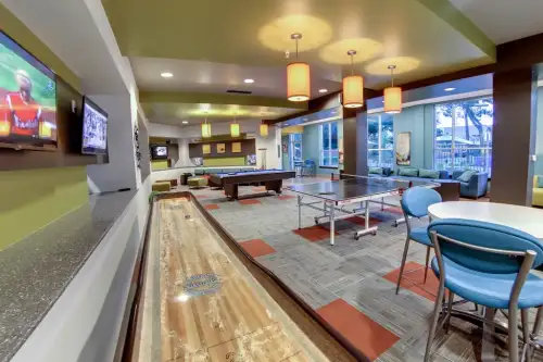 S Bed The View on 10th 19