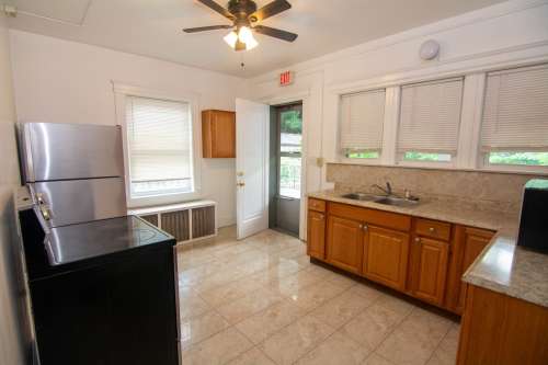 S Bed 30 Fayette Street 23