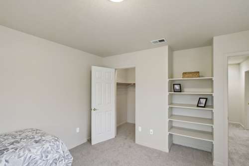 S Bed Saratoga West Apartments 16