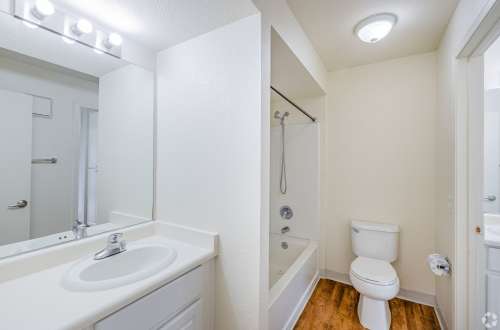 S Bed Greystone Apartments & Townhomes 67