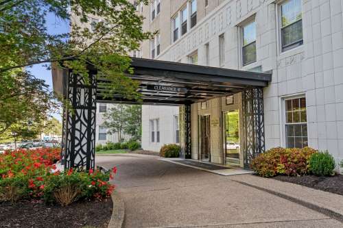 S Bed The Royal York Apartments 531