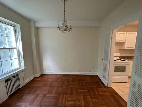 S Bed The Royal York Apartments 481