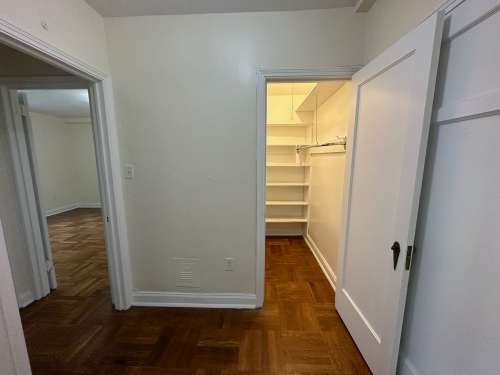 S Bed The Royal York Apartments 270