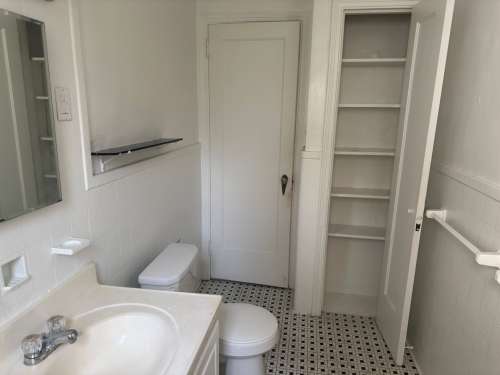 S Bed The Royal York Apartments 821