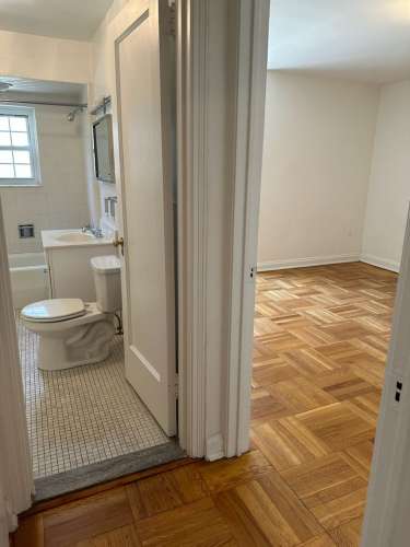 S Bed The Royal York Apartments 553