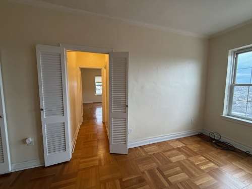 S Bed The Royal York Apartments 517