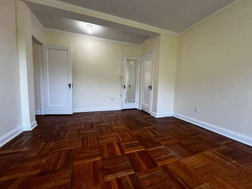 S Bed The Royal York Apartments 972