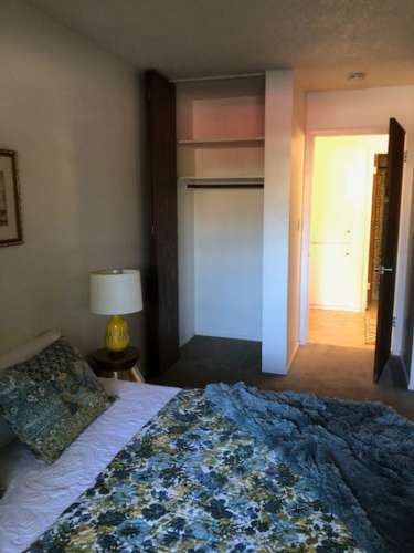 S Bed Viking Apartments LLC 28