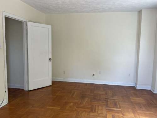 S Bed The Royal York Apartments 910