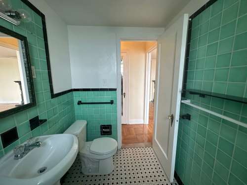 S Bed The Royal York Apartments 684