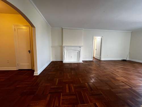 S Bed The Royal York Apartments 945