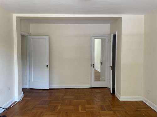 S Bed The Royal York Apartments 905