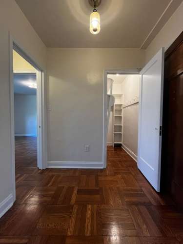 S Bed The Royal York Apartments 719