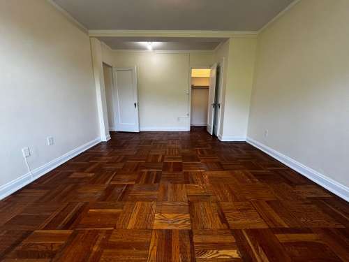 S Bed The Royal York Apartments 973