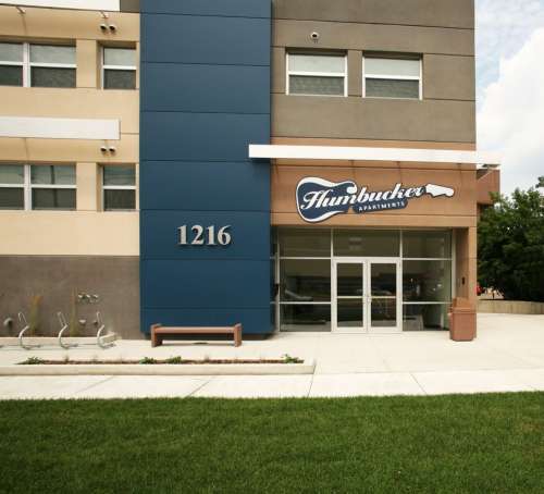 S Bed Humbucker Apartments 168